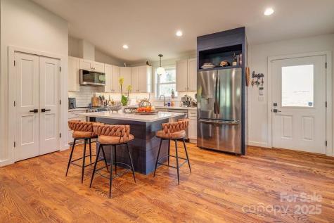 15 Edmond Woods Place Fairview NC 28730