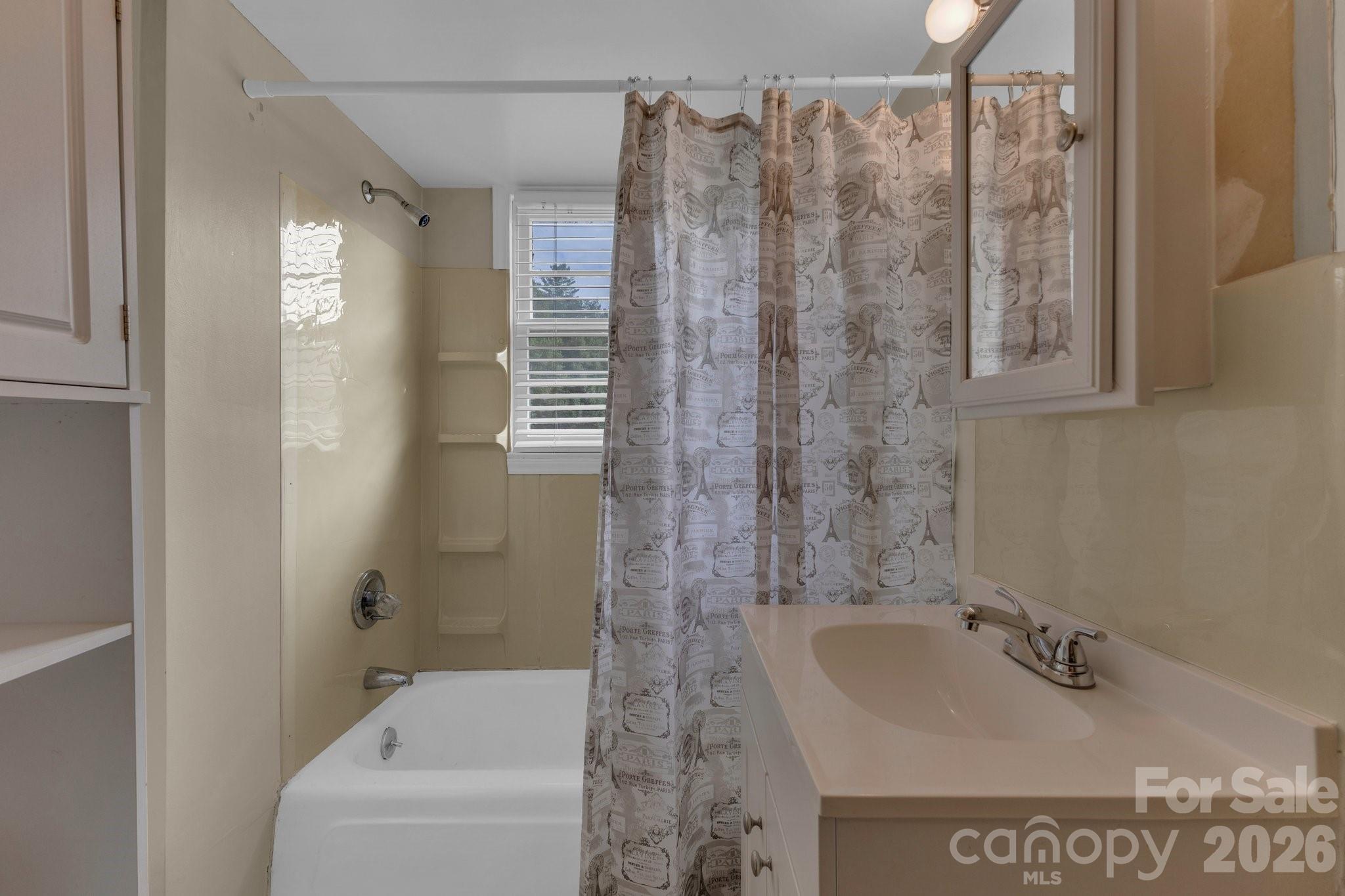 2664 Charles Teague Place Lenoir NC 28645