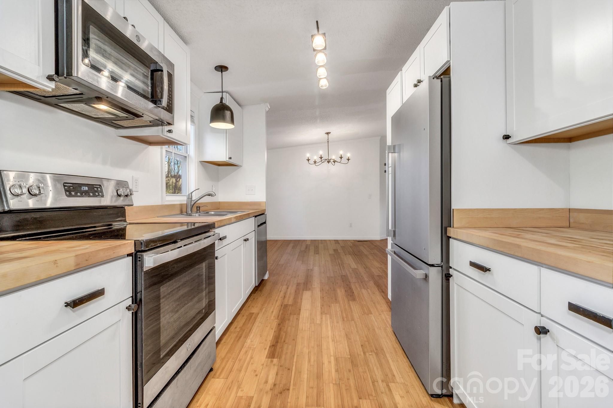 118 Heather Drive Asheville NC 28806