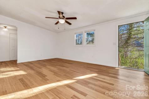 118 Heather Drive Asheville NC 28806