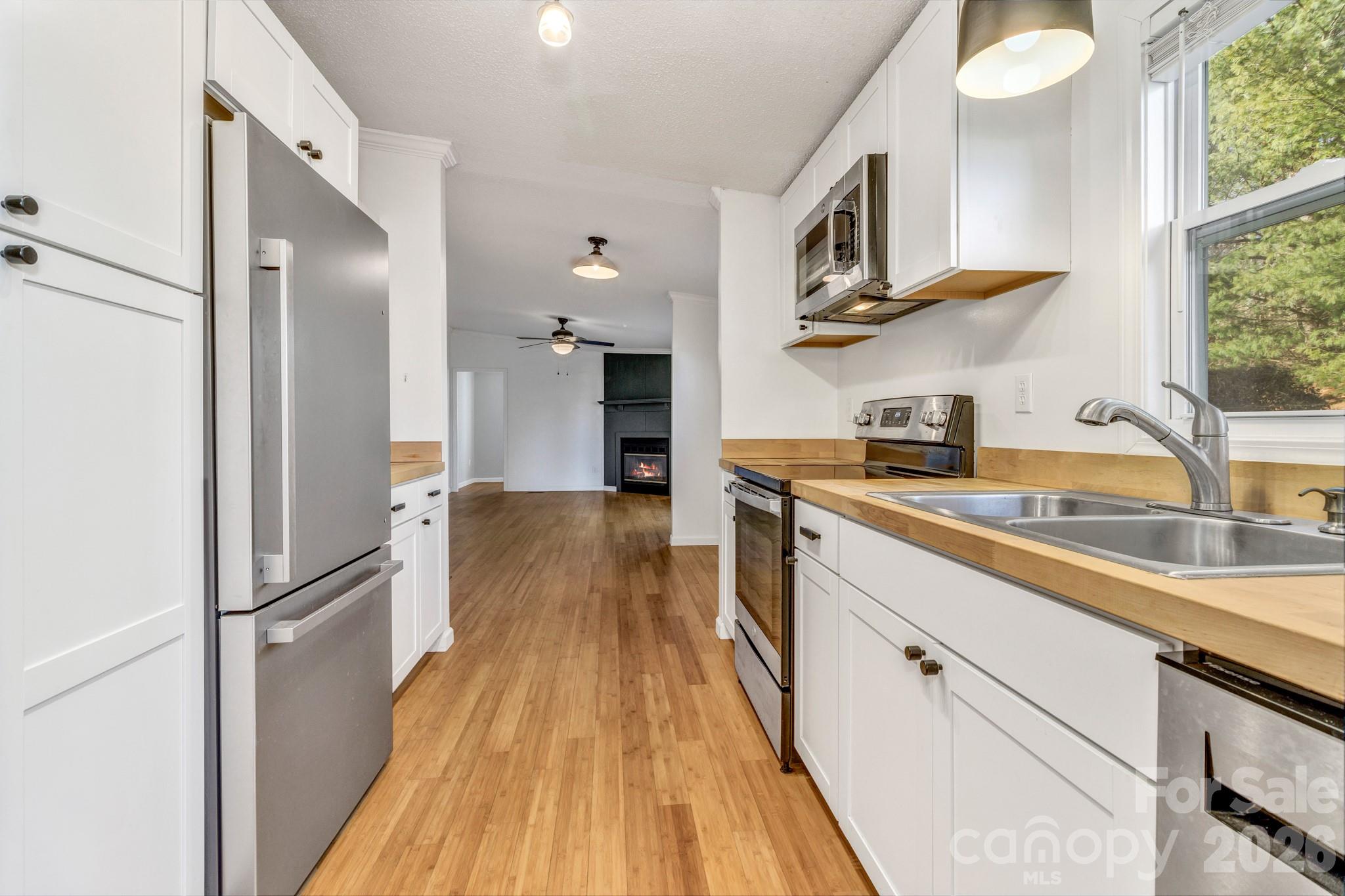 118 Heather Drive Asheville NC 28806