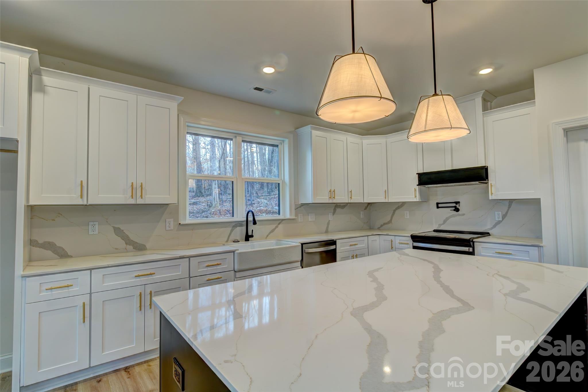 1041 Harrogate Drive Bessemer City NC 28016