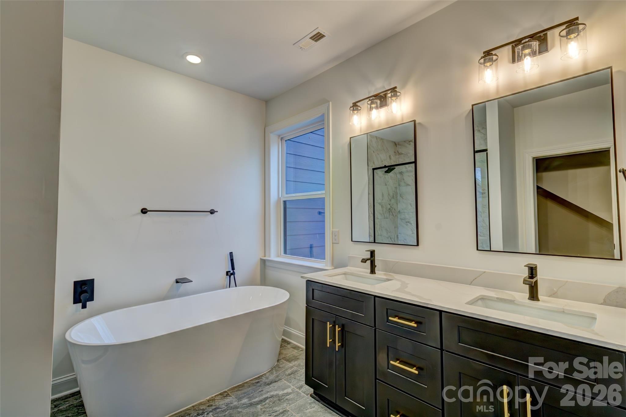 1041 Harrogate Drive Bessemer City NC 28016