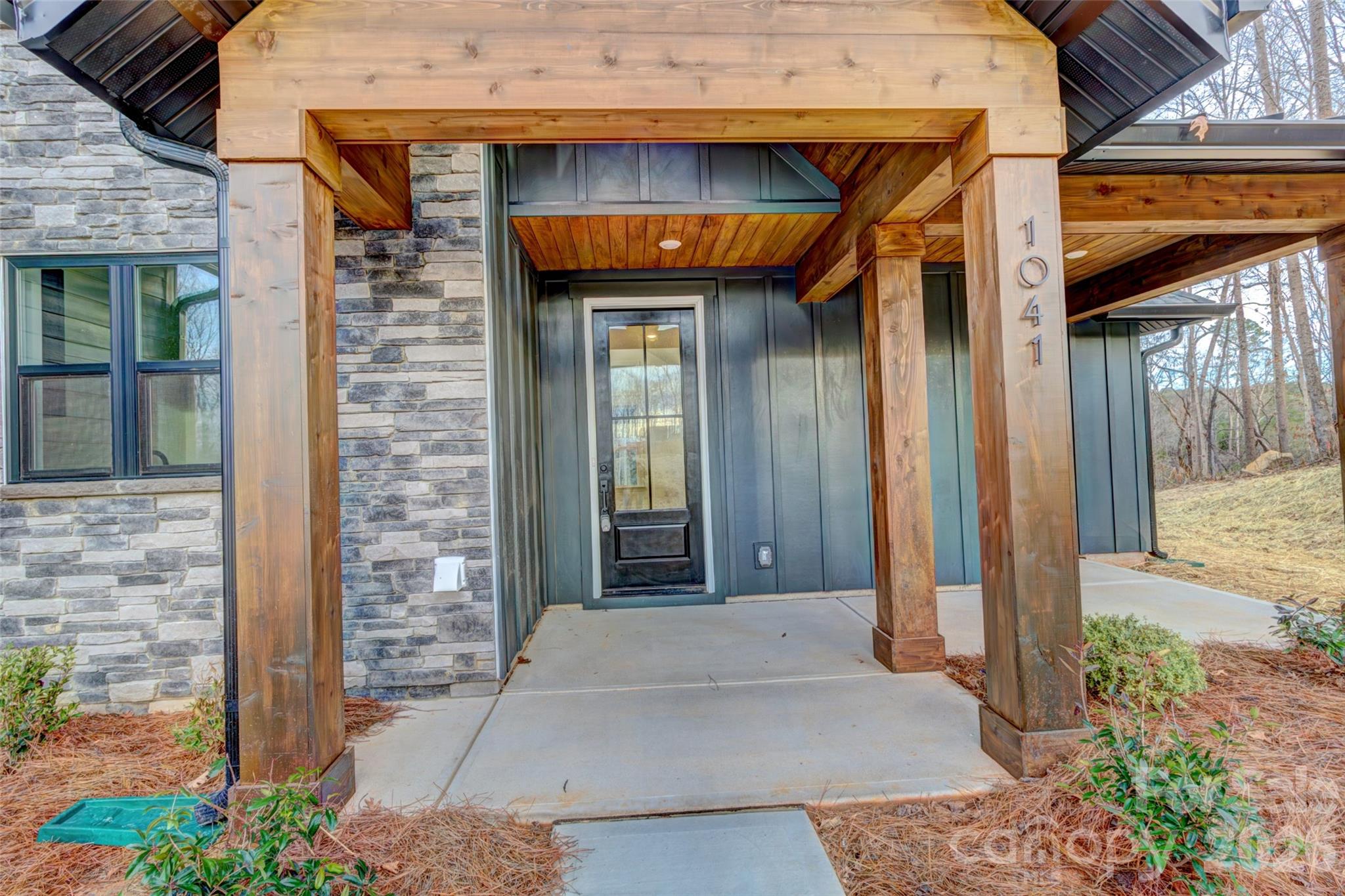 1041 Harrogate Drive Bessemer City NC 28016