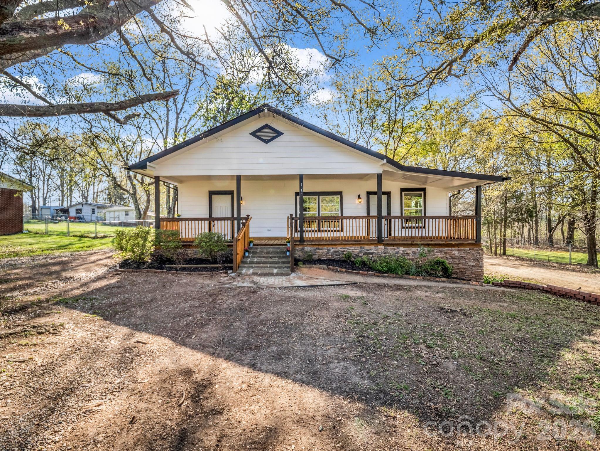 109 Nc 120 Highway Mooresboro NC 28114