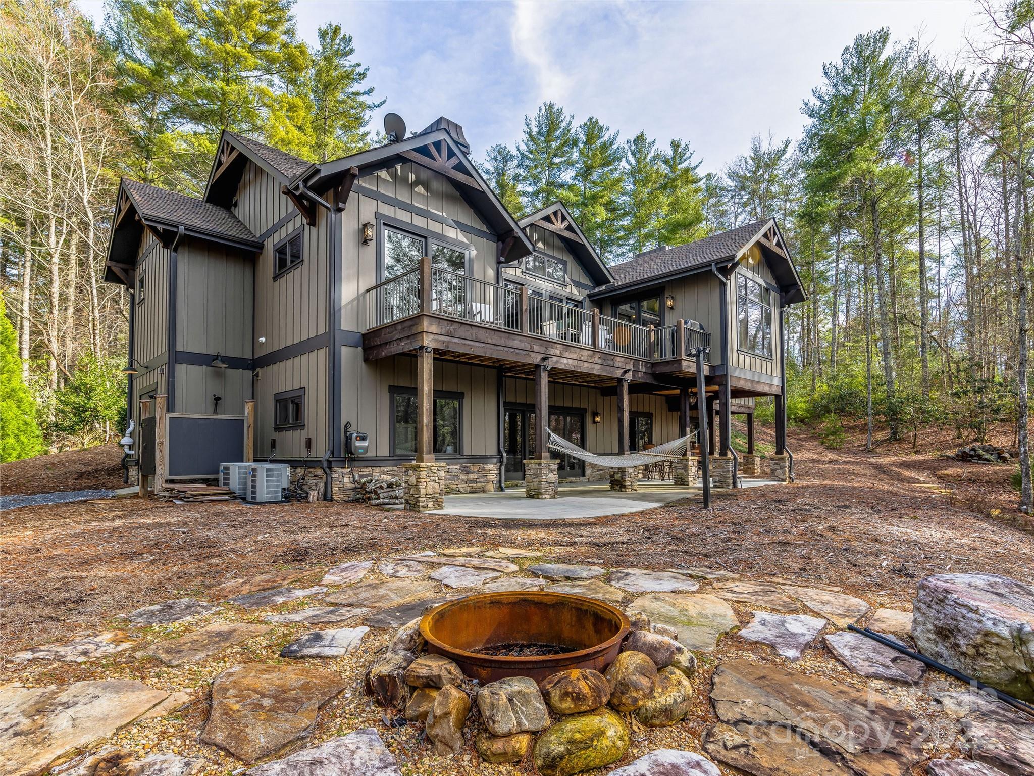 2300 Obeth Road Nebo NC 28761