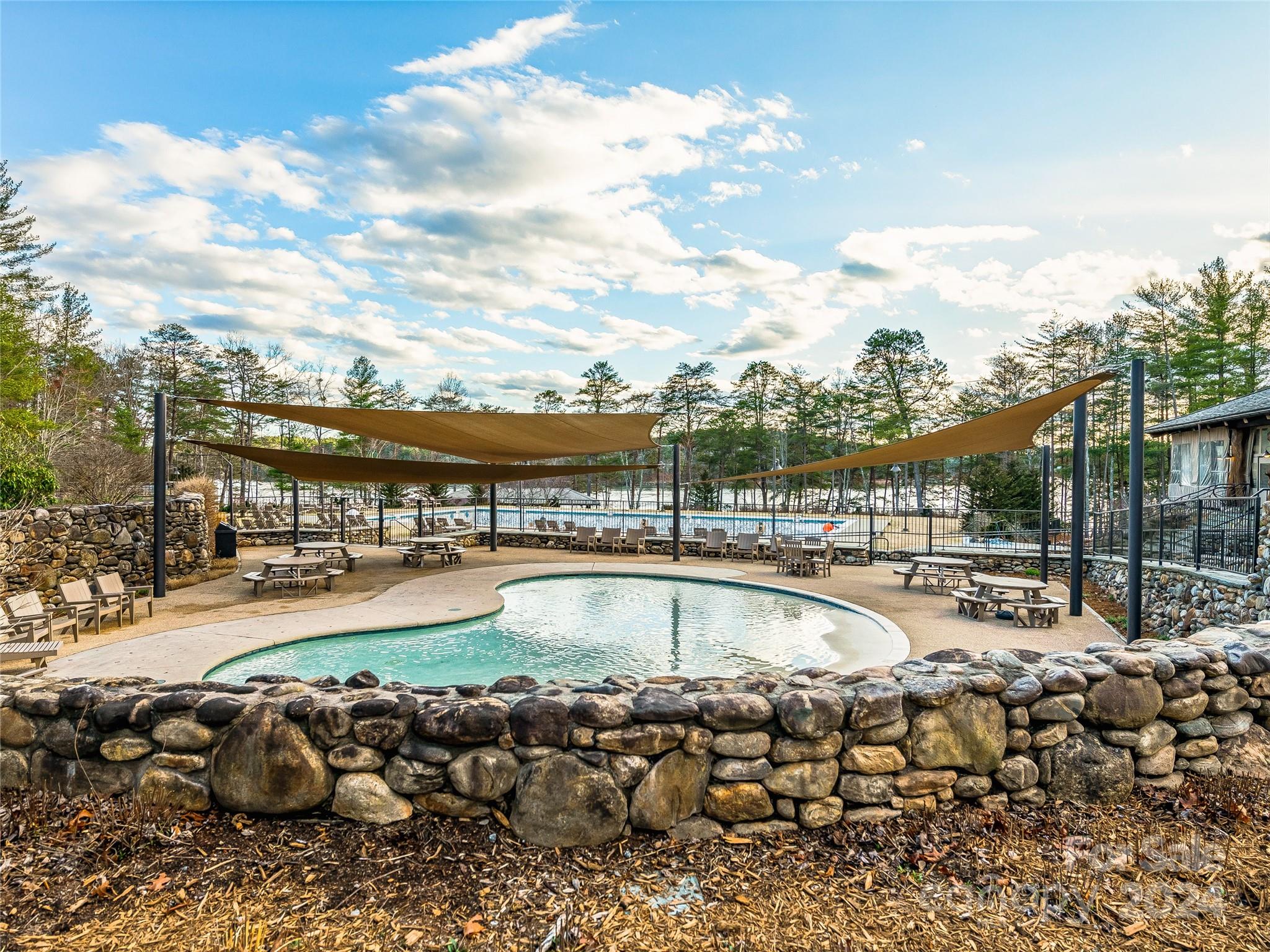 2300 Obeth Road Nebo NC 28761