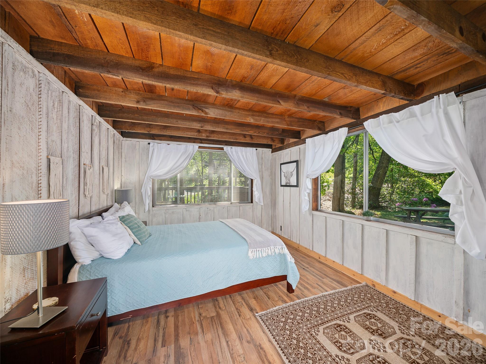 137 Mountain Farm Road Burnsville NC 28714