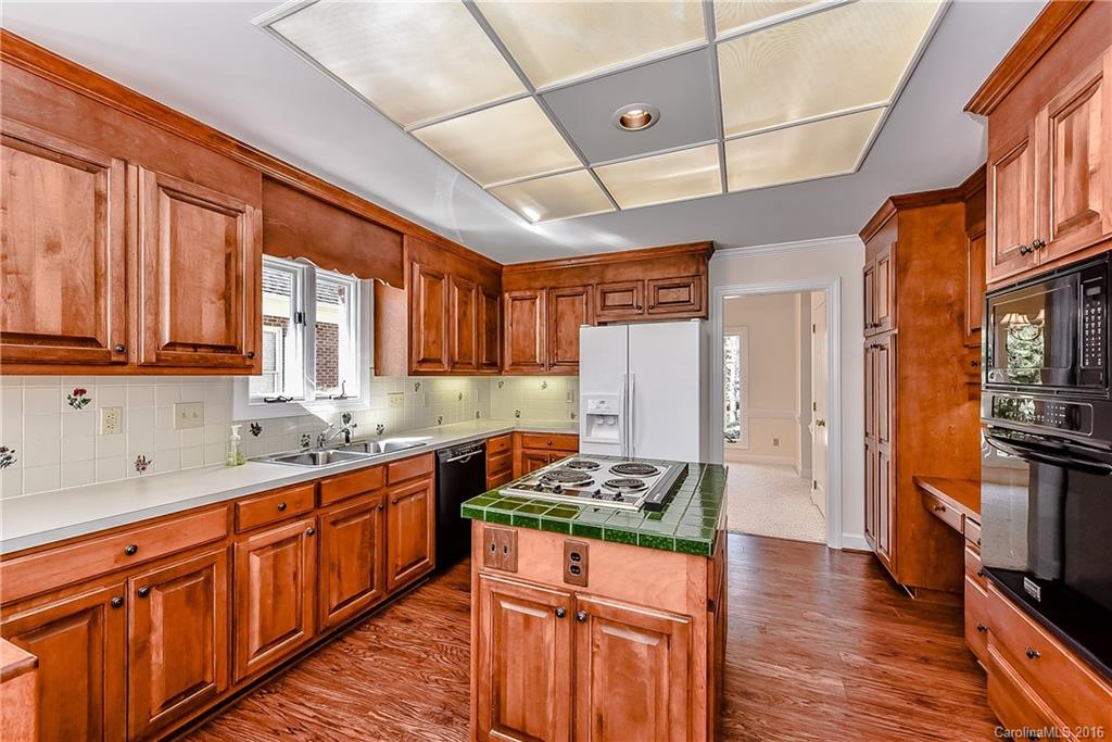 6700 Mahogany Woods Drive Charlotte NC 28210