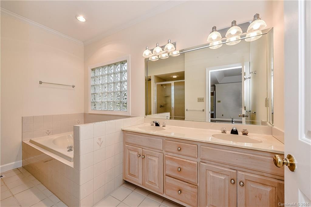 6700 Mahogany Woods Drive Charlotte NC 28210
