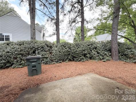 10206 University Park Lane Charlotte NC 28213