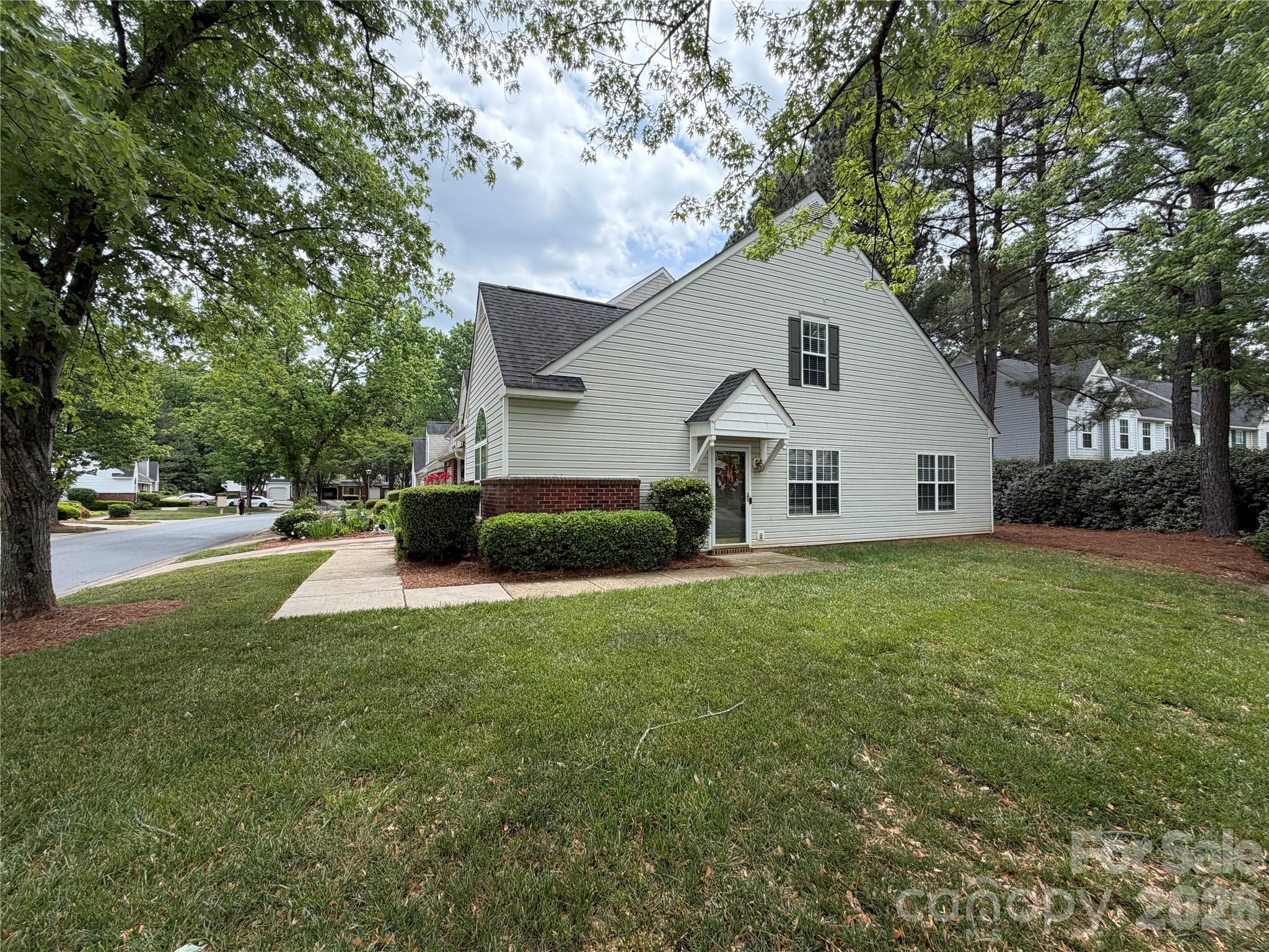 10206 University Park Lane Charlotte NC 28213
