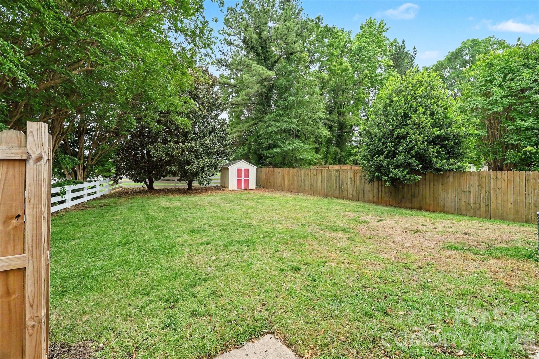 12548 Panthersville Drive Charlotte NC 28269