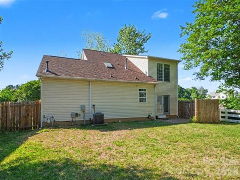 12548 Panthersville Drive Charlotte NC 28269