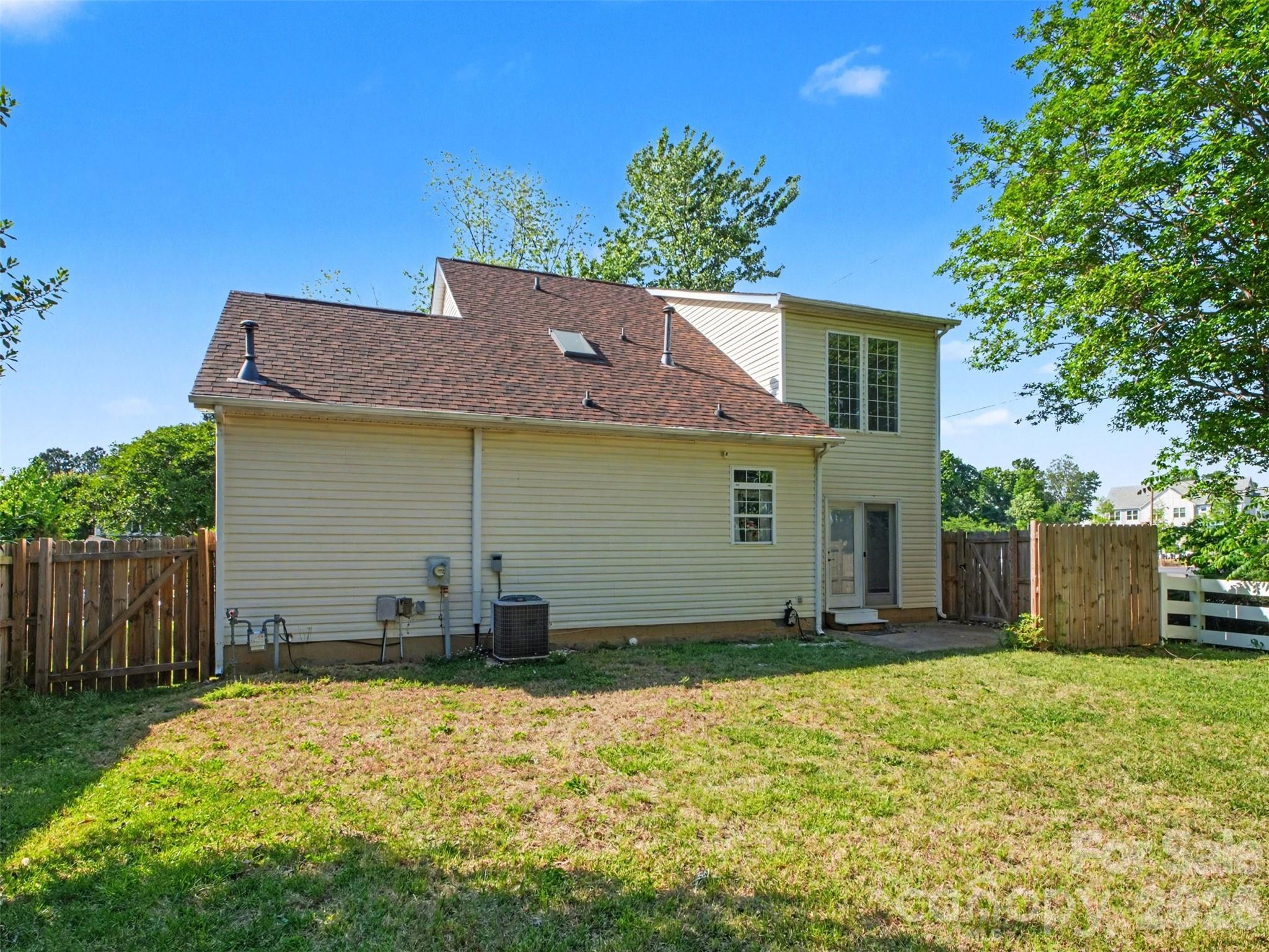 12548 Panthersville Drive Charlotte NC 28269