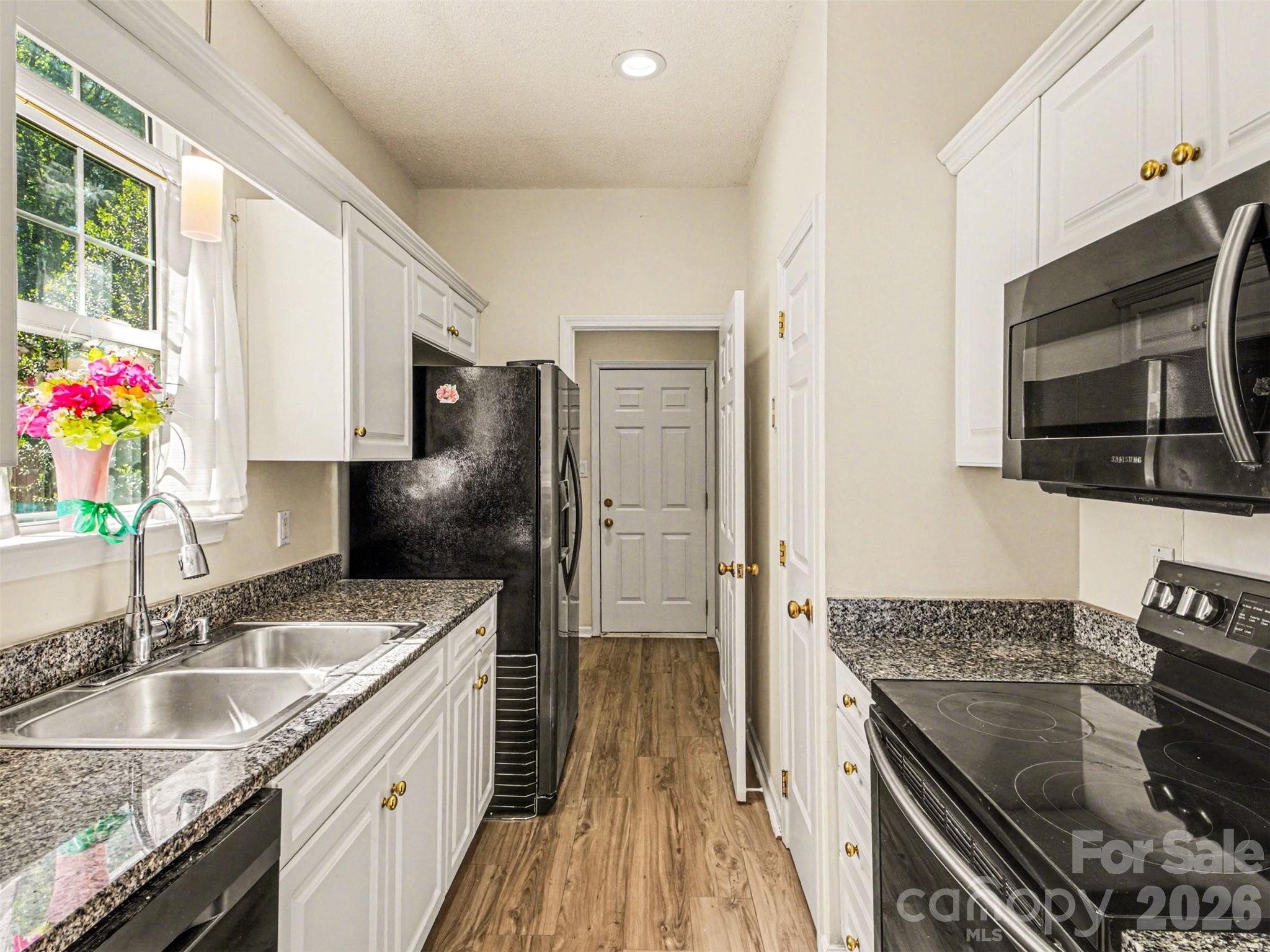 12548 Panthersville Drive Charlotte NC 28269