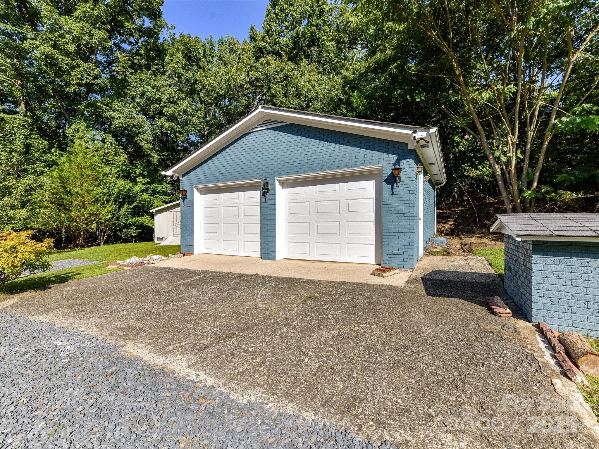 23353 Lake Tillery Road Albemarle NC 28001