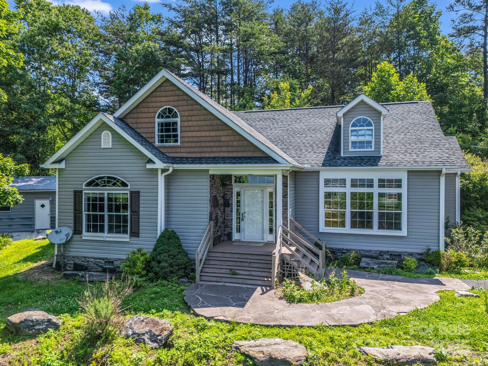 837 California Avenue Marion NC 28752