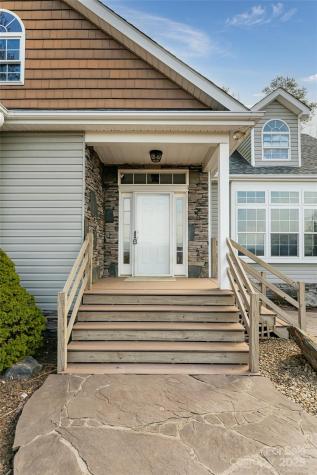837 California Avenue Marion NC 28752