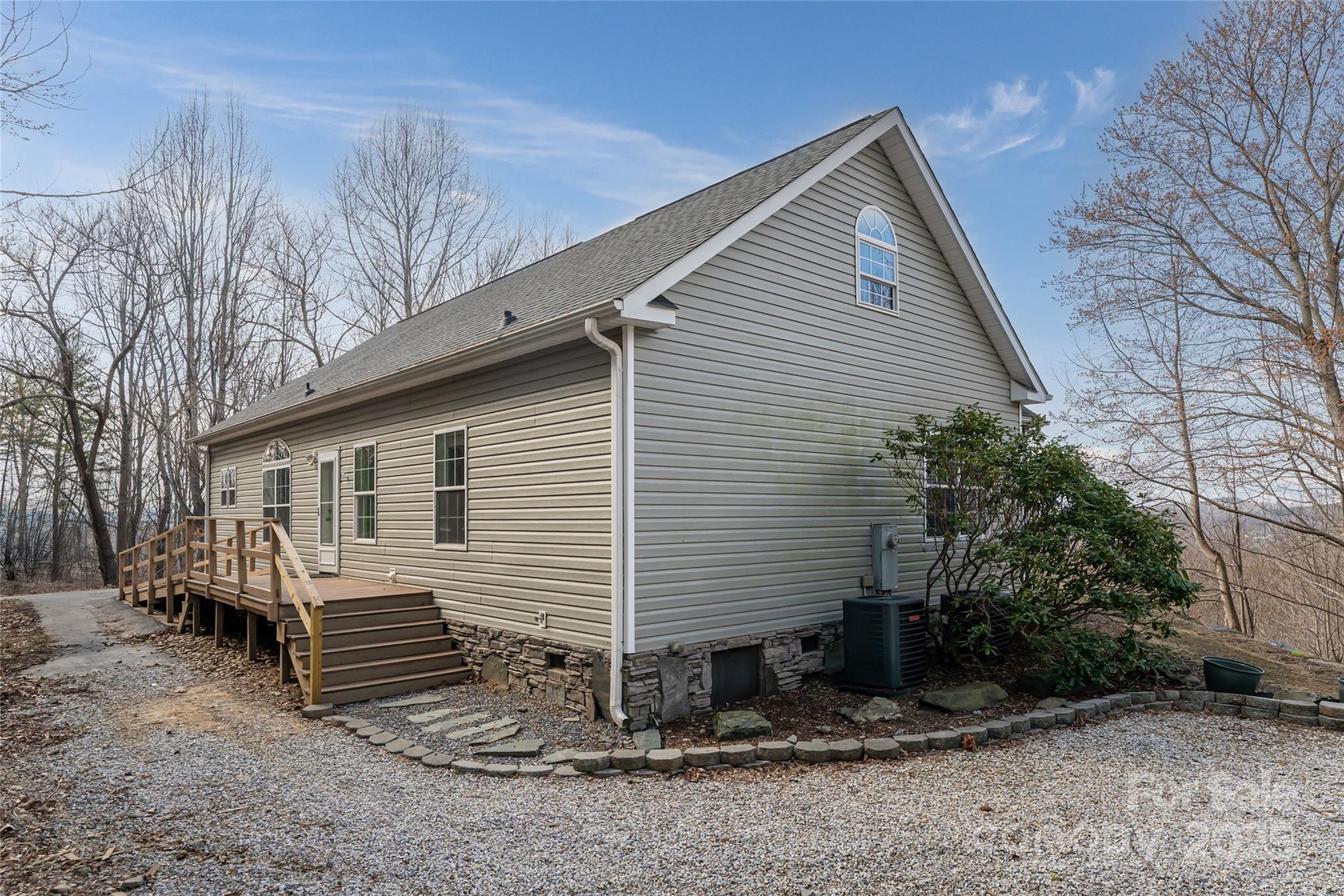 837 California Avenue Marion NC 28752