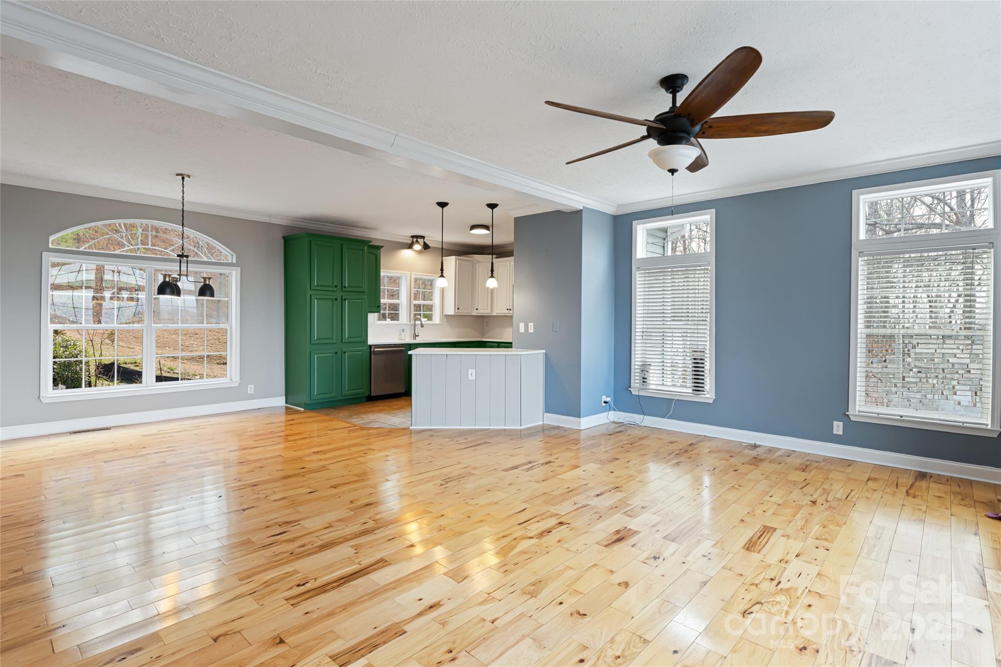 837 California Avenue Marion NC 28752