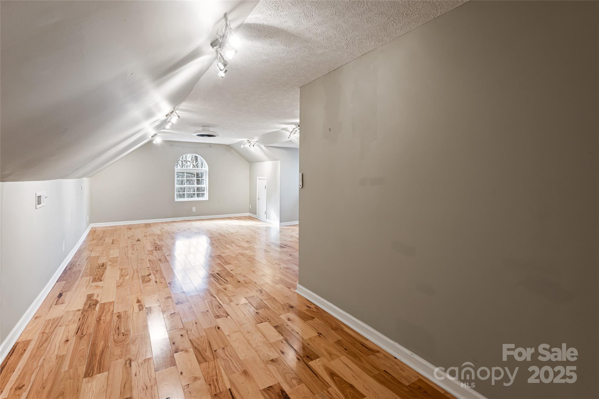 837 California Avenue Marion NC 28752