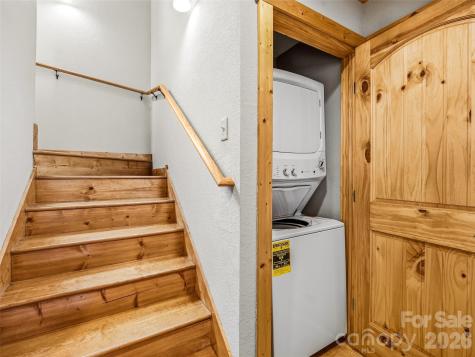235 Hidden Knoll Drive Hendersonville NC 28792