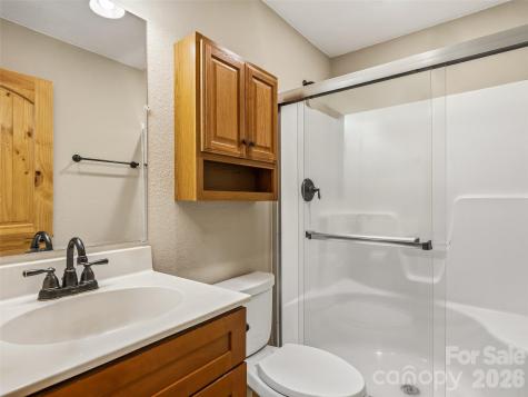 235 Hidden Knoll Drive Hendersonville NC 28792