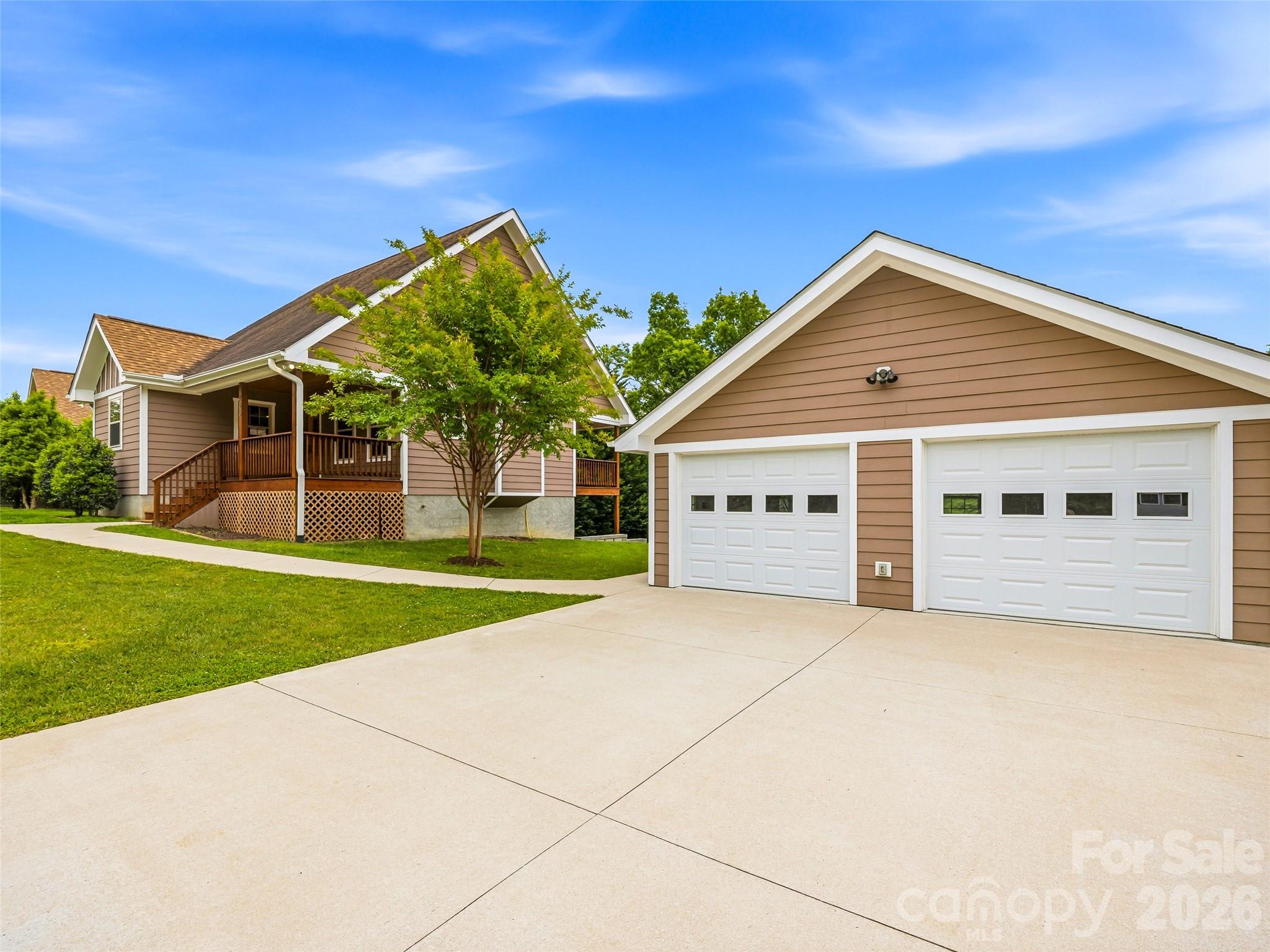 235 Hidden Knoll Drive Hendersonville NC 28792