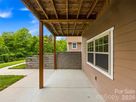 235 Hidden Knoll Drive Hendersonville NC 28792
