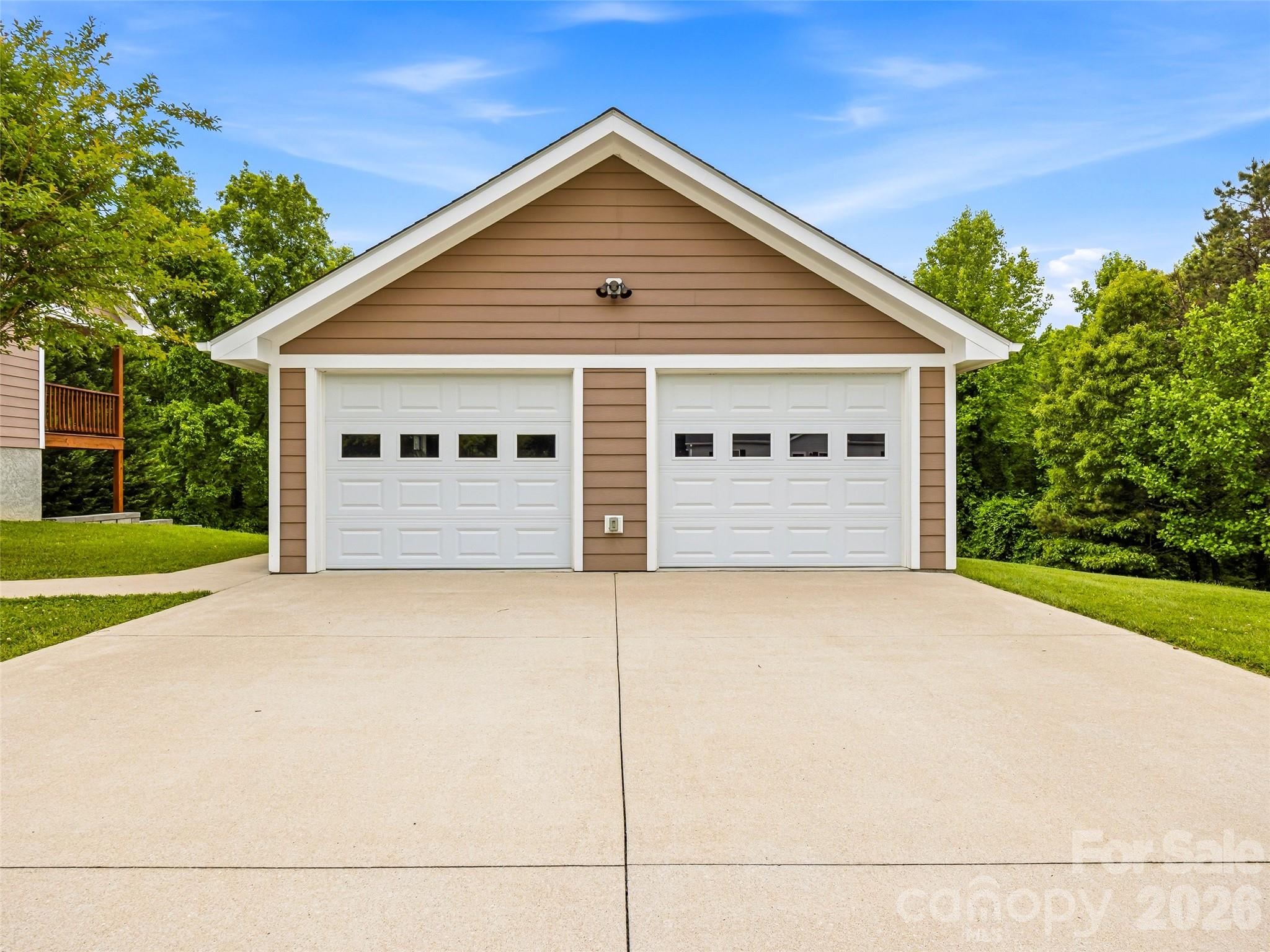 235 Hidden Knoll Drive Hendersonville NC 28792