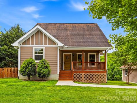 235 Hidden Knoll Drive Hendersonville NC 28792