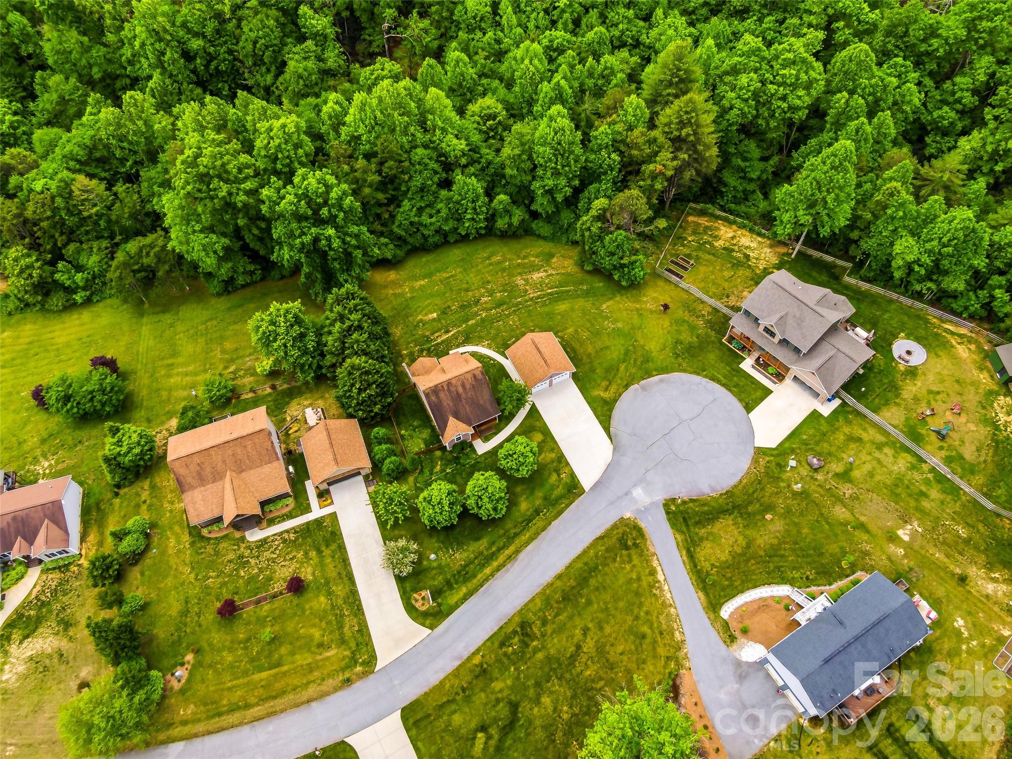 235 Hidden Knoll Drive Hendersonville NC 28792