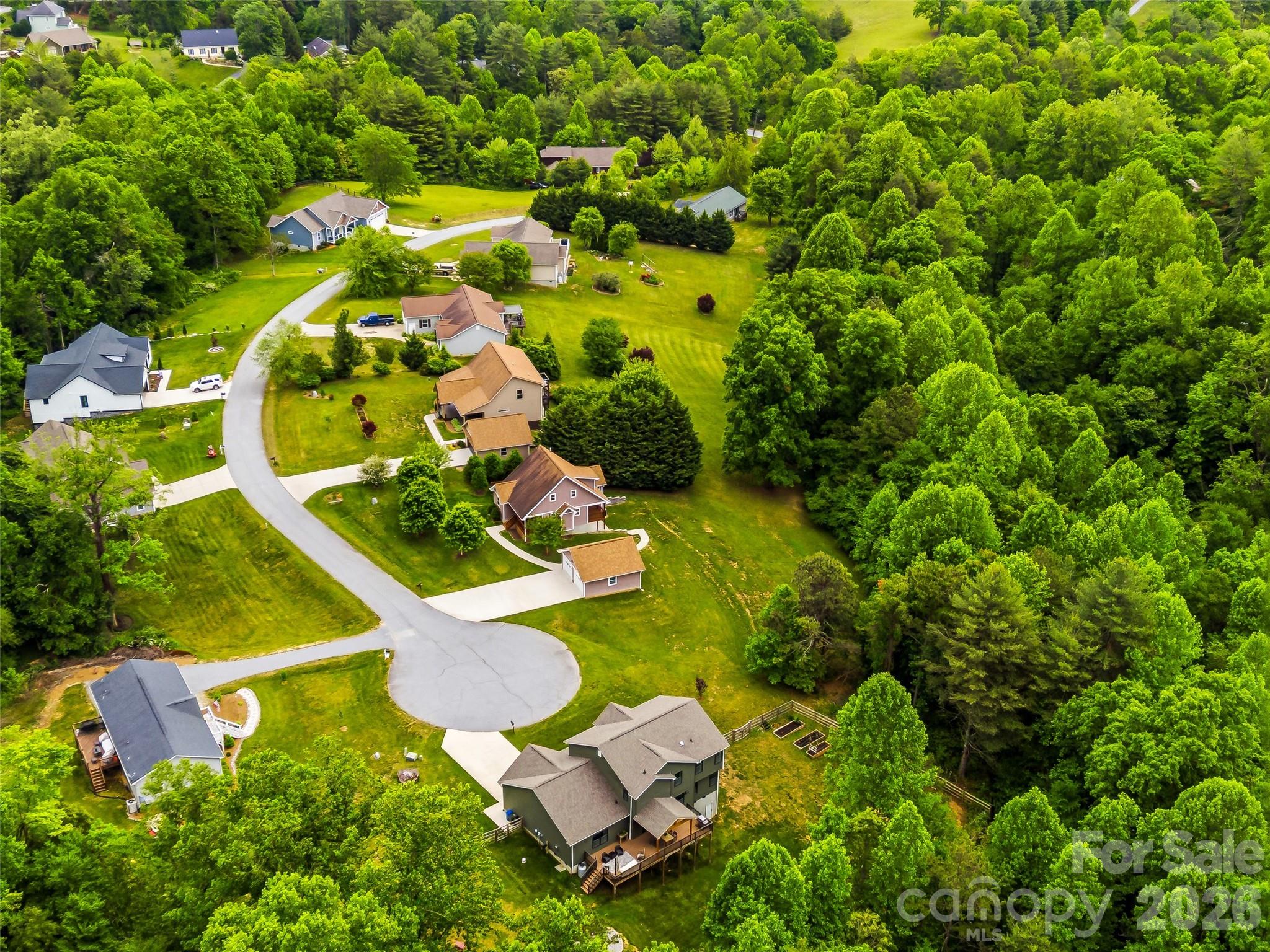 235 Hidden Knoll Drive Hendersonville NC 28792