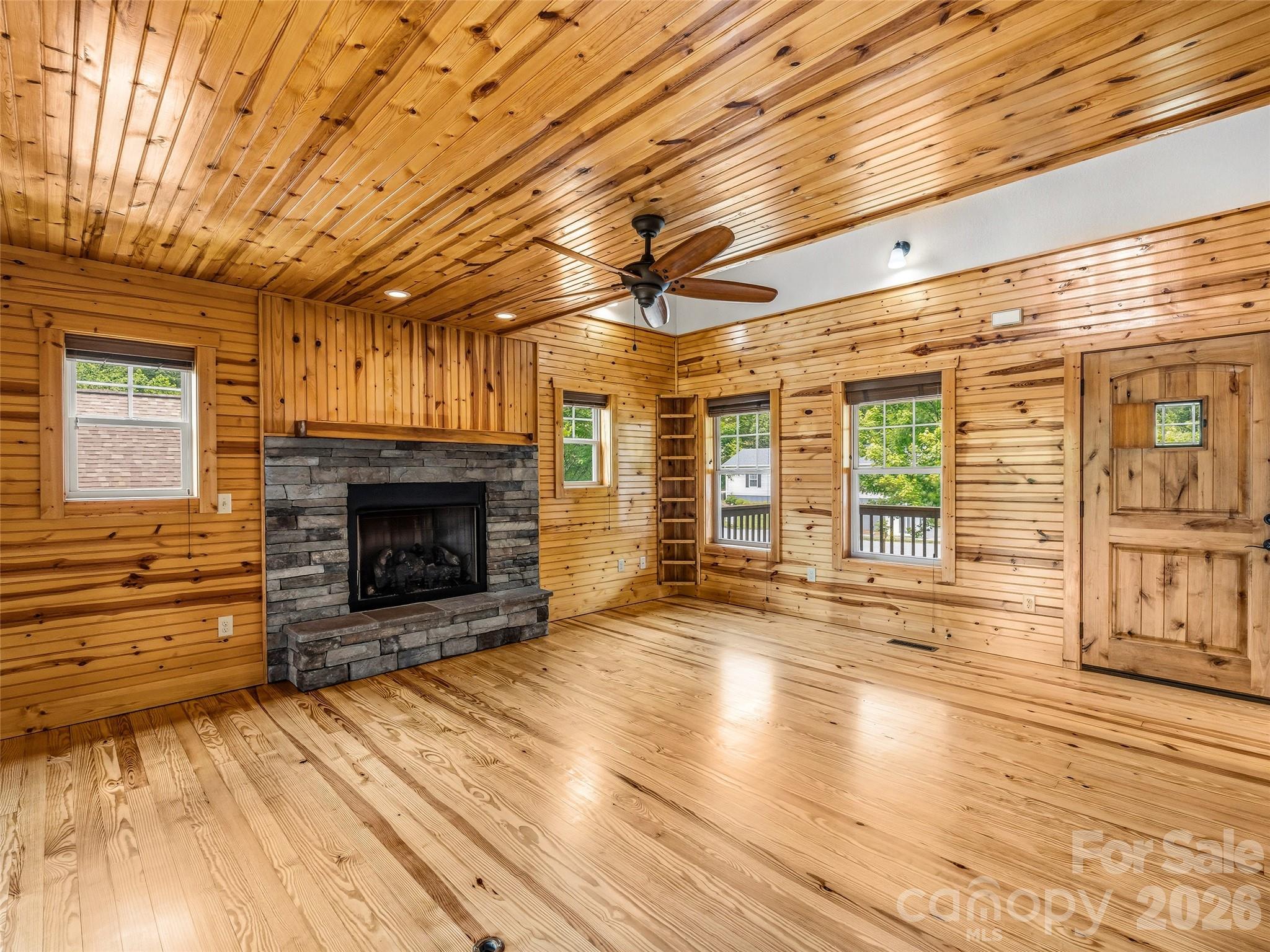 235 Hidden Knoll Drive Hendersonville NC 28792