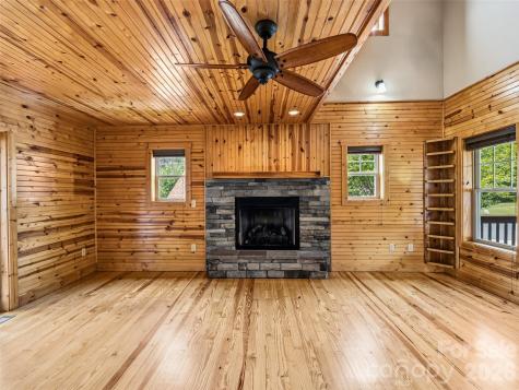 235 Hidden Knoll Drive Hendersonville NC 28792