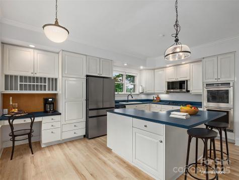 44 Ardoyne Road Asheville NC 28804