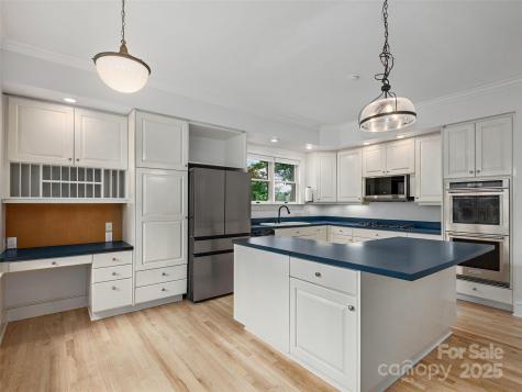 44 Ardoyne Road Asheville NC 28804