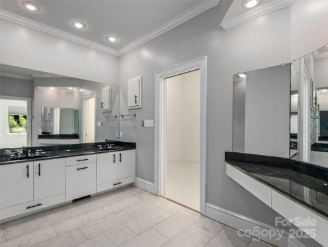 44 Ardoyne Road Asheville NC 28804
