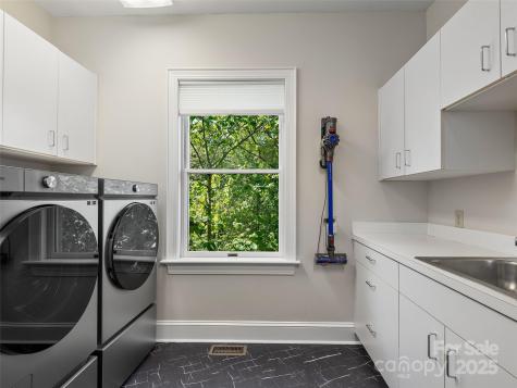 44 Ardoyne Road Asheville NC 28804