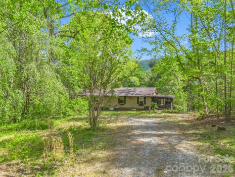 69 Hidden Brook Drive Hendersonville NC 28739