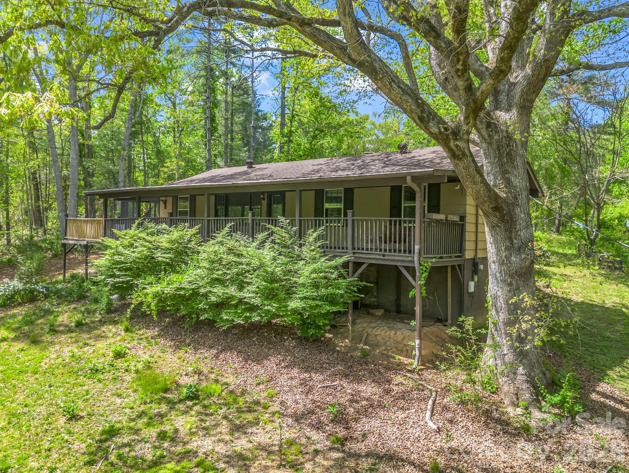 69 Hidden Brook Drive Hendersonville NC 28739