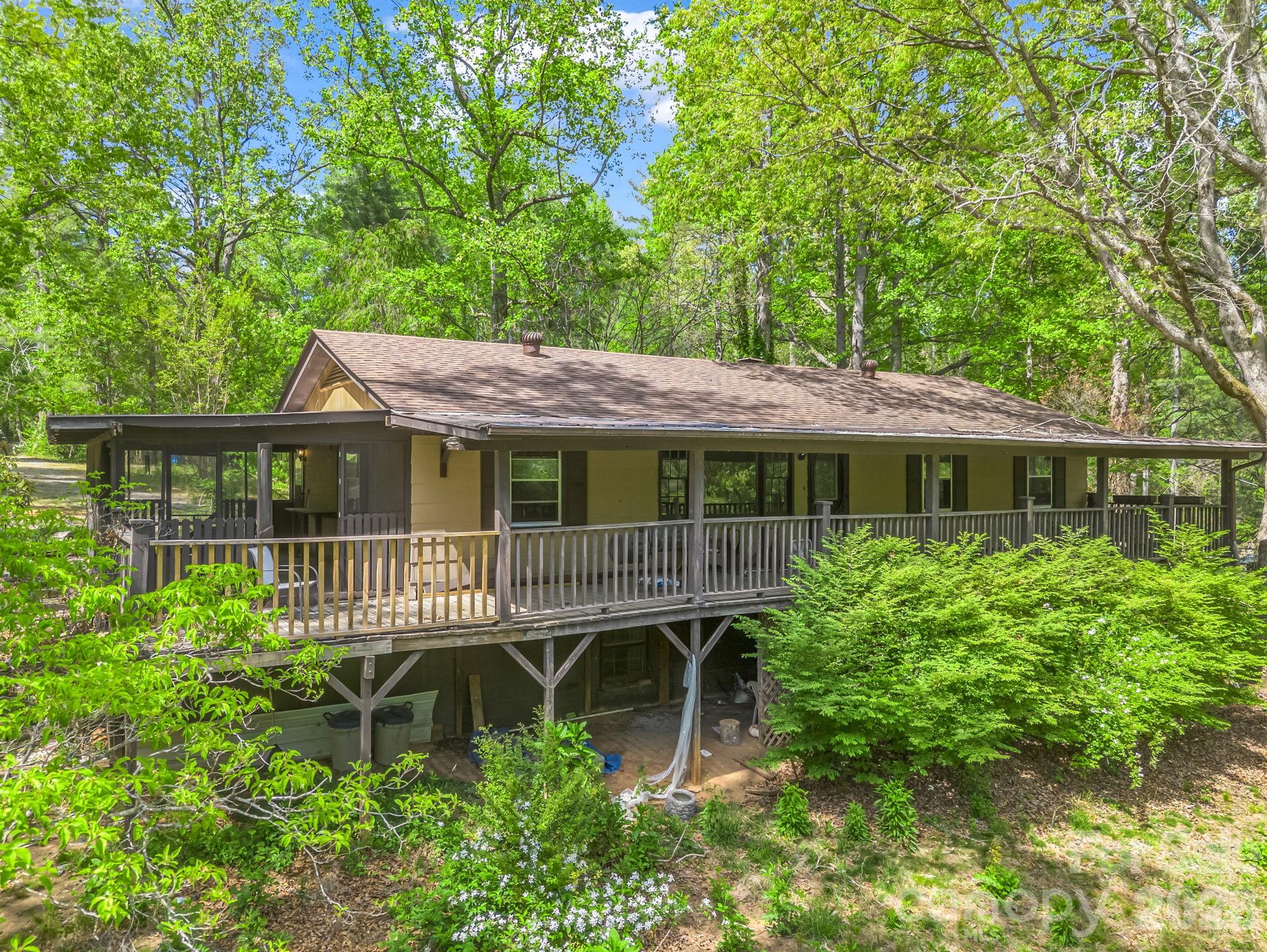 69 Hidden Brook Drive Hendersonville NC 28739