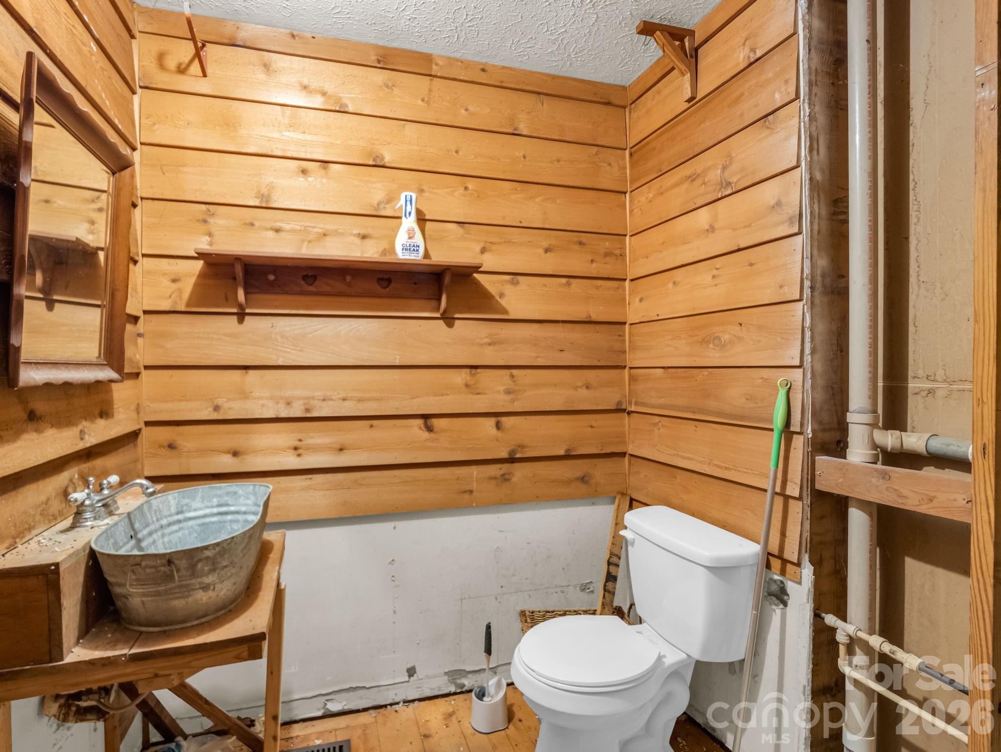 69 Hidden Brook Drive Hendersonville NC 28739