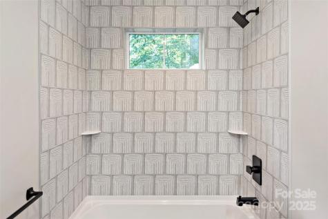 21 Talmadge Court Asheville NC 28806