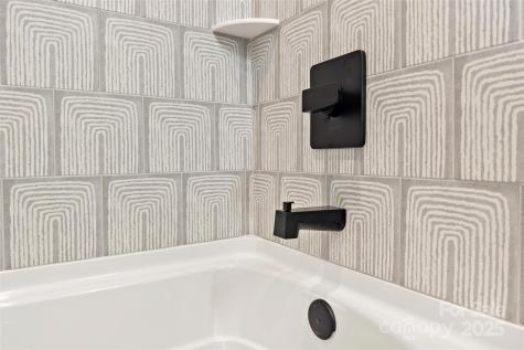 21 Talmadge Court Asheville NC 28806