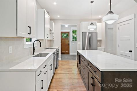 21 Talmadge Court Asheville NC 28806