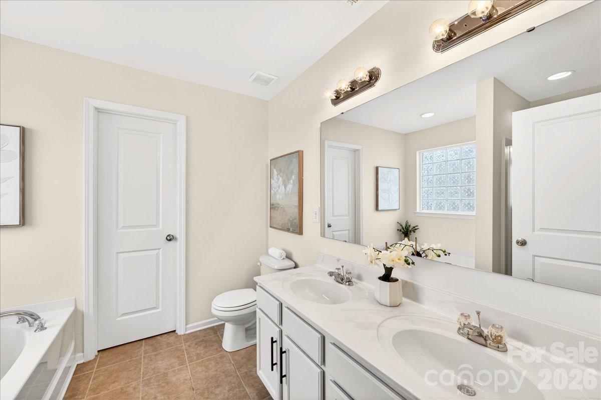 16106 Long Talon Way Charlotte NC 28278