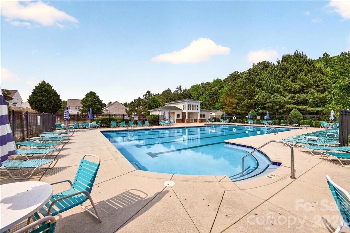 16106 Long Talon Way Charlotte NC 28278