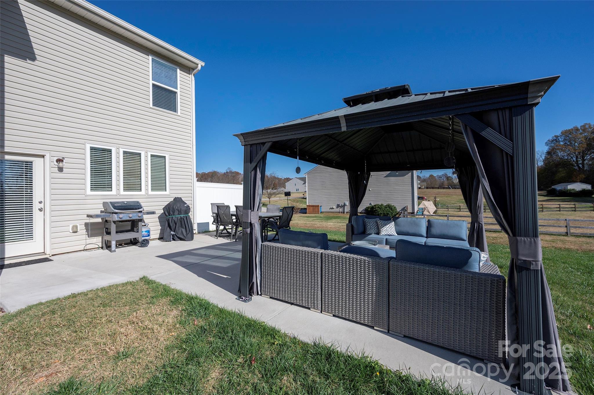 112 Scotch Moss Drive Advance NC 27006